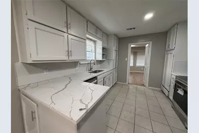 2606 Cloud Court, Arlington, TX 76017 - Photo 9