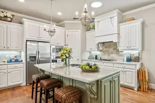 645 E Hill St, Keller, TX 76248 - Photo 11