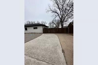 1927 W Arkansas Lane, Pantego, TX 76013 - Photo 5