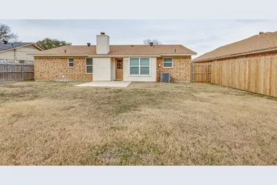702 W Lynn Creek Drive, Arlington, TX 76001 - Photo 25