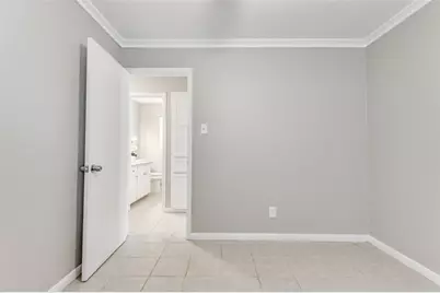 702 W Lynn Creek Drive, Arlington, TX 76001 - Photo 23