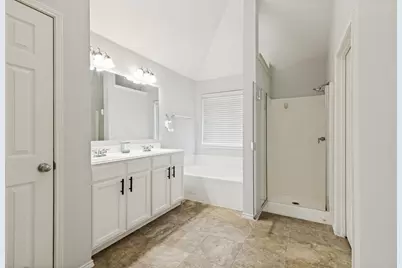 9217 Oldwest Trail, Fort Worth, TX 76131 - Photo 15