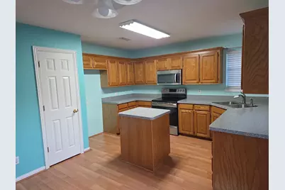 802 Justin Court, Keene, TX 76059 - Photo 35