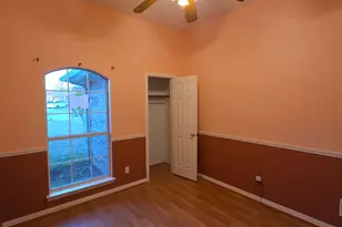 802 Justin Court, Keene, TX 76059 - Photo 15