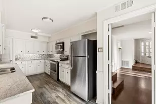 3801 S Versailles Ave, Dallas, TX 75209 - Photo 11