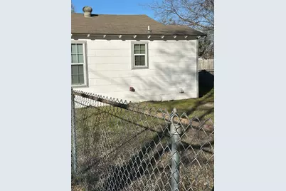 418 Hallvale Drive, White Settlement, TX 76108 - Photo 11