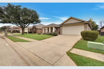 9816 Pierce Drive, McKinney, TX 75072 - Photo 3