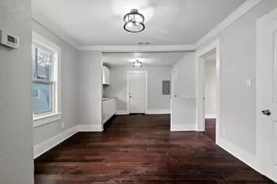 956 E Allen Avenue, Fort Worth, TX 76104 - Photo 3