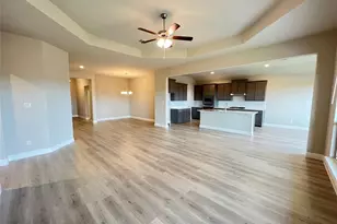 3611 Walnut Rdg Dr, Grand Prairie, TX 75050 - Photo 13