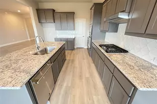 3611 Walnut Rdg Dr, Grand Prairie, TX 75050 - Photo 7