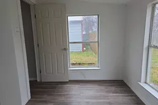 302 E Gertrude St, Crandall, TX 75114 - Photo 13