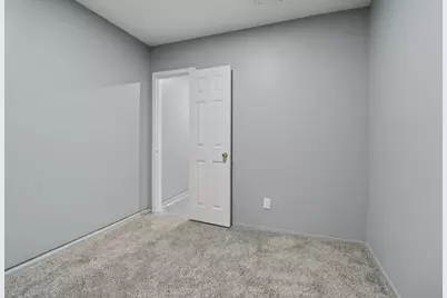 1004 Caliente Drive, Grand Prairie, TX 75051 - Photo 37