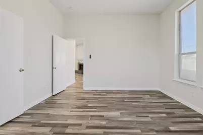 1004 Caliente Drive, Grand Prairie, TX 75051 - Photo 19