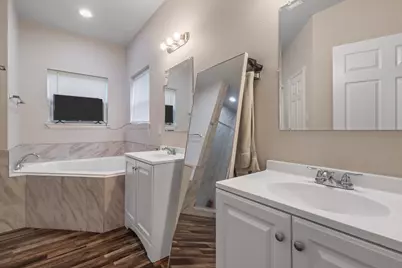 605 Madeline Court, Azle, TX 76020 - Photo 13