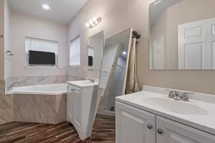 605 Madeline Ct, Azle, TX 76020 - Photo 13