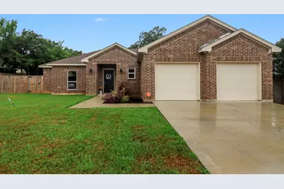 605 Madeline Court, Azle, TX 76020 - Photo 1