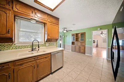 704 Morning Glory Lane, Bedford, TX 76021 - Photo 11