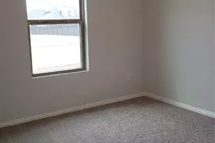 556 Meadow Run Dr, Van Alstyne, TX 75495 - Photo 7