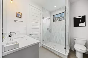 4902 Linnet Ln, Dallas, TX 75209 - Photo 31