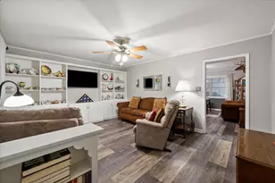 513 N 38th St, Corsicana, TX 75110 - Photo 5