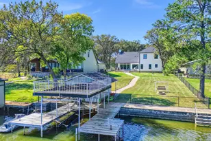 827 Kiowa Dr W, Lake Kiowa, TX 76240 - Photo 3