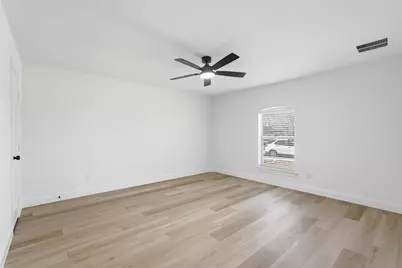 1022 Mayapple Drive, Garland, TX 75043 - Photo 7