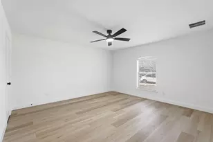 1022 Mayapple Dr, Garland, TX 75043 - Photo 7