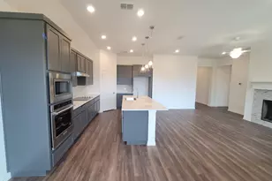 1633 Pne Vly Dr, Fort Worth, TX 76052 - Photo 3