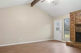 325 Juniper Dr, Arlington, TX 76018 - Photo 9