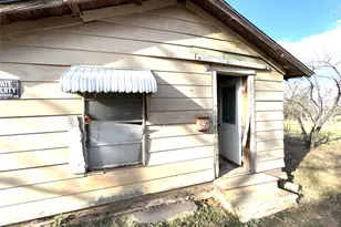 306 W 3rd St, Cisco, TX 76437 - Photo 29