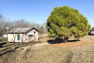 306 W 3rd St, Cisco, TX 76437 - Photo 27