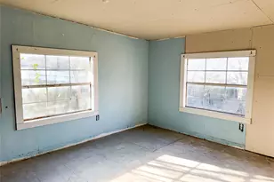 306 W 3rd St, Cisco, TX 76437 - Photo 25