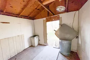 306 W 3rd St, Cisco, TX 76437 - Photo 31