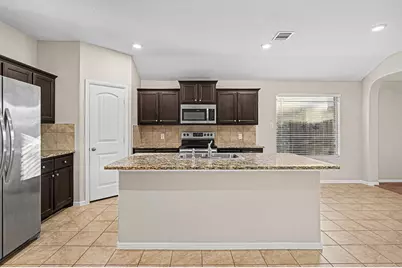 704 Buzzard Lake Trail, Fort Worth, TX 76120 - Photo 13