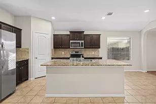 704 Buzzard Lake Trl, Fort Worth, TX 76120 - Photo 13