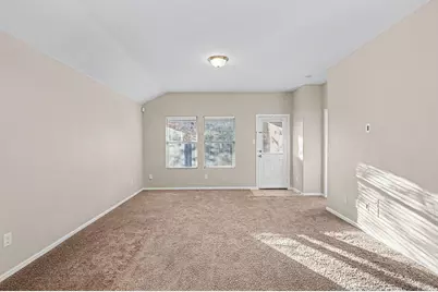 704 Buzzard Lake Trail, Fort Worth, TX 76120 - Photo 5