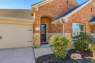 332 Chinchester Dr, Roanoke, TX 76262 - Photo 5