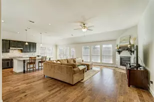 332 Chinchester Dr, Roanoke, TX 76262 - Photo 9