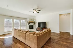 332 Chinchester Dr, Roanoke, TX 76262 - Photo 19