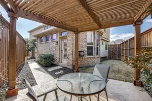 9444 Monteleon, Dallas, TX 75220 - Photo 33