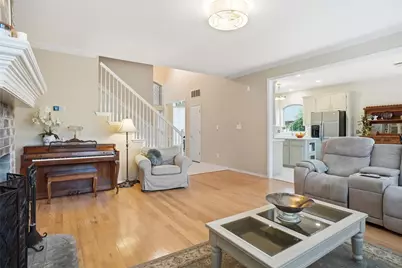 1013 Glen Chester Drive, Flower Mound, TX 75022 - Photo 7