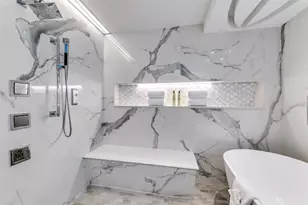 4005 Gaston Ave, Dallas, TX 75246 - Photo 25