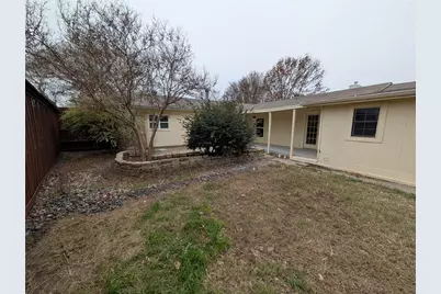 1609 Crockett Street, Garland, TX 75042 - Photo 3