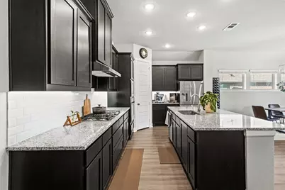 325 Foxthorne Way, Little Elm, TX 75068 - Photo 9