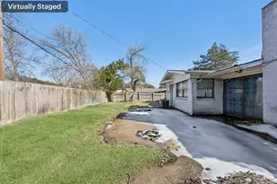 3011 Royal Ln, Dallas, TX 75229 - Photo 11