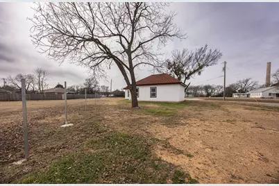 104 Mansfield Road, Cleburne, TX 76031 - Photo 35