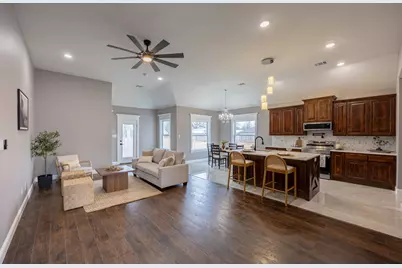 104 Mansfield Road, Cleburne, TX 76031 - Photo 5