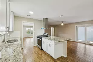 3902 Douglas Dr, Garland, TX 75041 - Photo 7