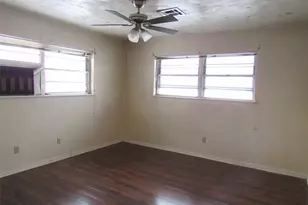 2131 Hermanson Dr, Waco, TX 76710 - Photo 5