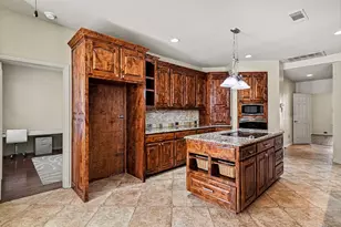 6707 Canyon Crest Dr, Fort Worth, TX 76132 - Photo 1